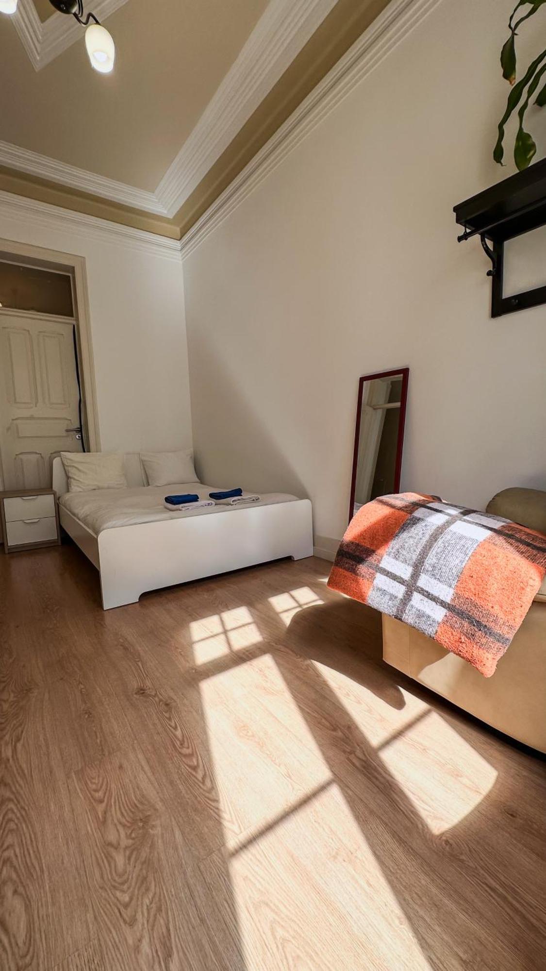 Anjos Signature Decoration Big House In Downtown Lisbon Exterior photo